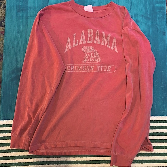 Alabama Crimson Tide Long Sleeve Tee Shirt Faded Red with Elephant Logo Size Med - Picture 1 of 10